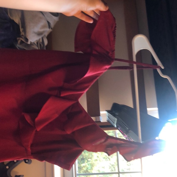 Symmetrical berry dress - Picture 3 of 3